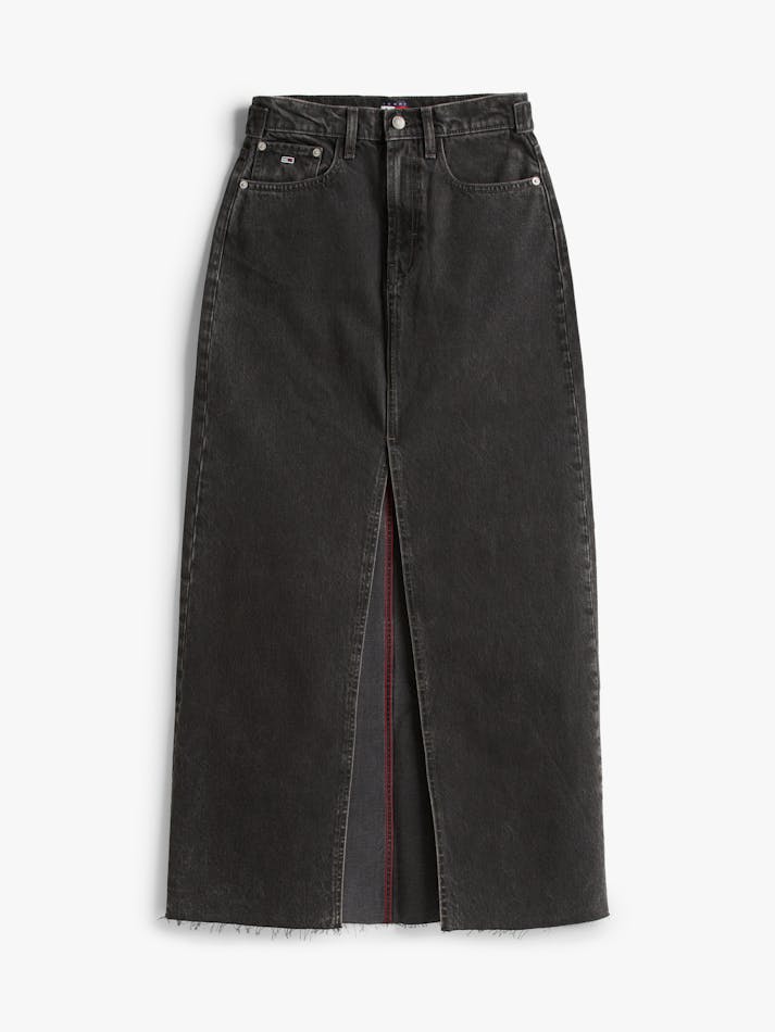 09981716-6996-B767-A29B-589D6E4F0C95