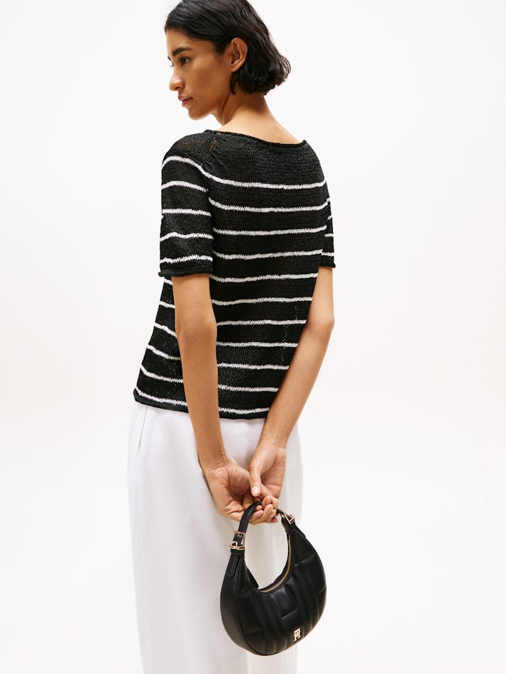 10082CD9-D94B-AE96-AC1B-F0A3277B0BCC