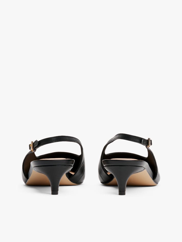 1012A263-C7BA-17D0-EDE6-5C156C73B5CD