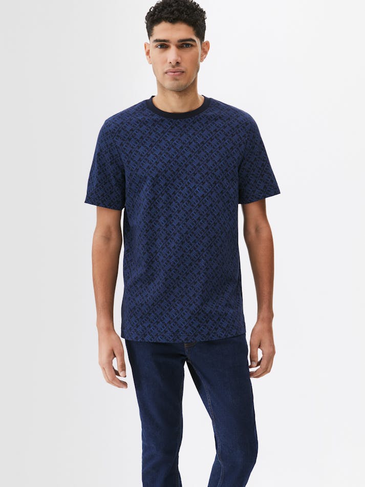 17F9C0EC-BD96-2301-DC27-2292D64A398D