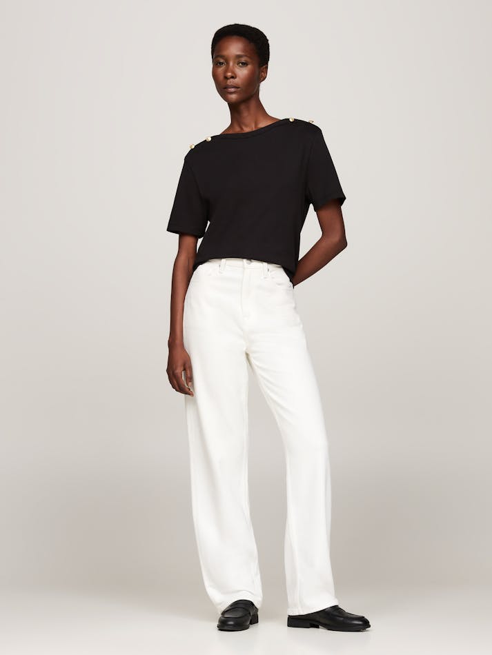 1C6CE10D-B513-423B-390A-46B97E741D58