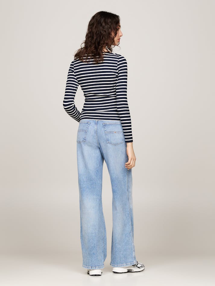 20867254-4AA9-B822-19C6-01E161CD9C00