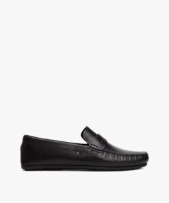 SIGNATURE LEATHER SLIP-ON LOAFERS