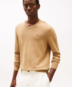 SIGNATURE V NECK SWEATER
