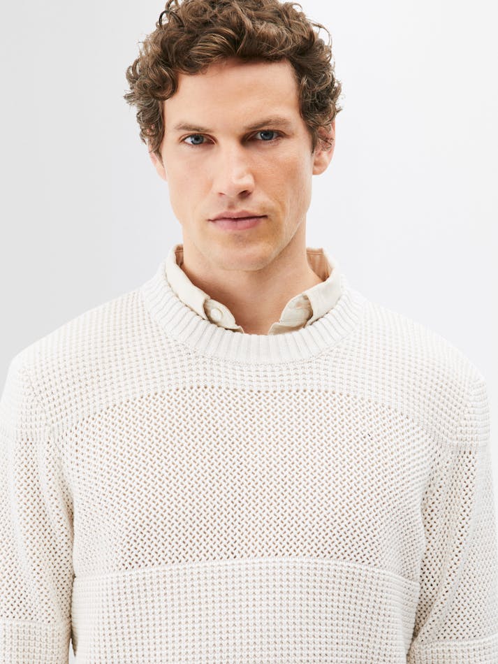 23105330-BD4A-BEAD-61D0-212C8A35C98E