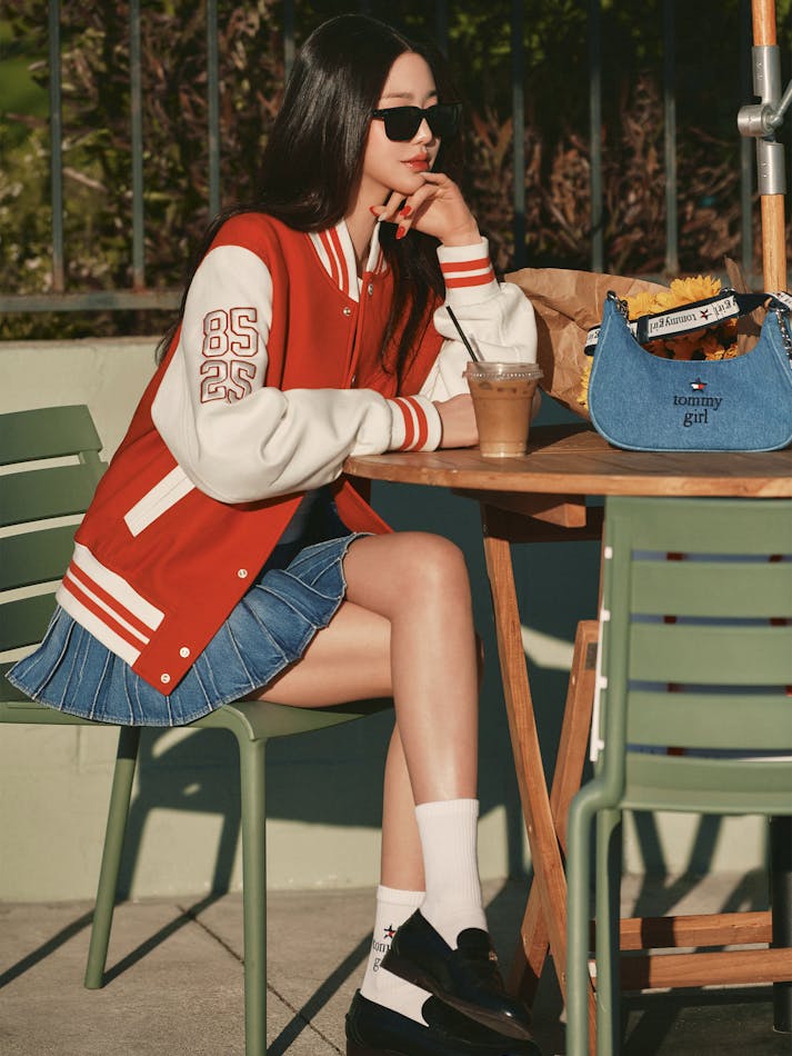 23E6C5F4-9565-B435-4368-67EE68F894FD