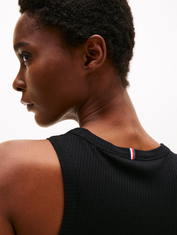 2AECEE38-04C8-1E6D-3AFF-B363551AD32F