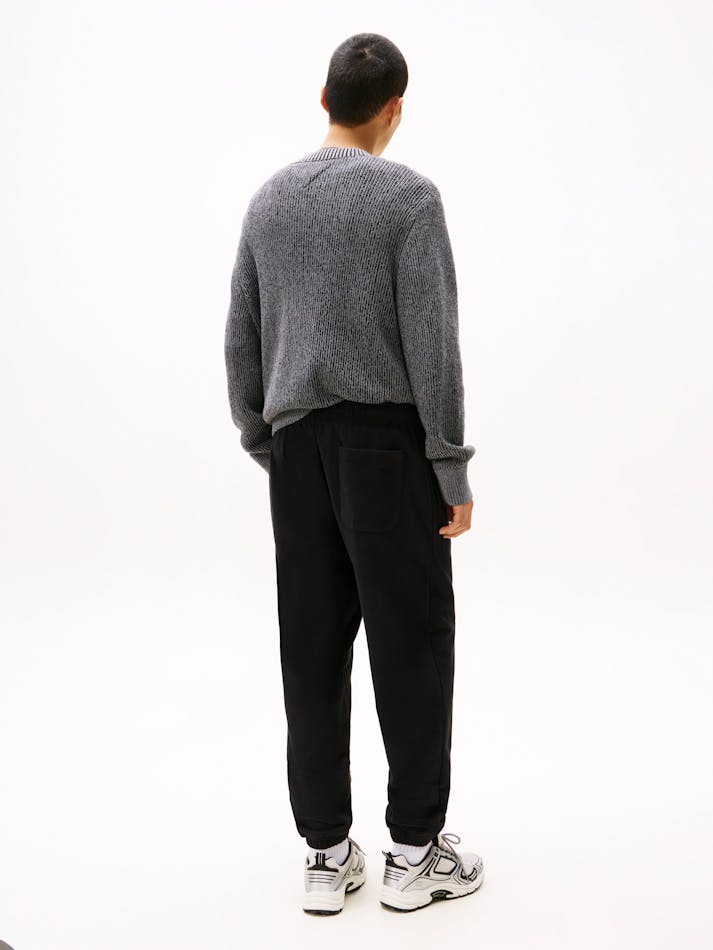 38FEF3B3-8436-E3F2-1171-DC3D67D2C471