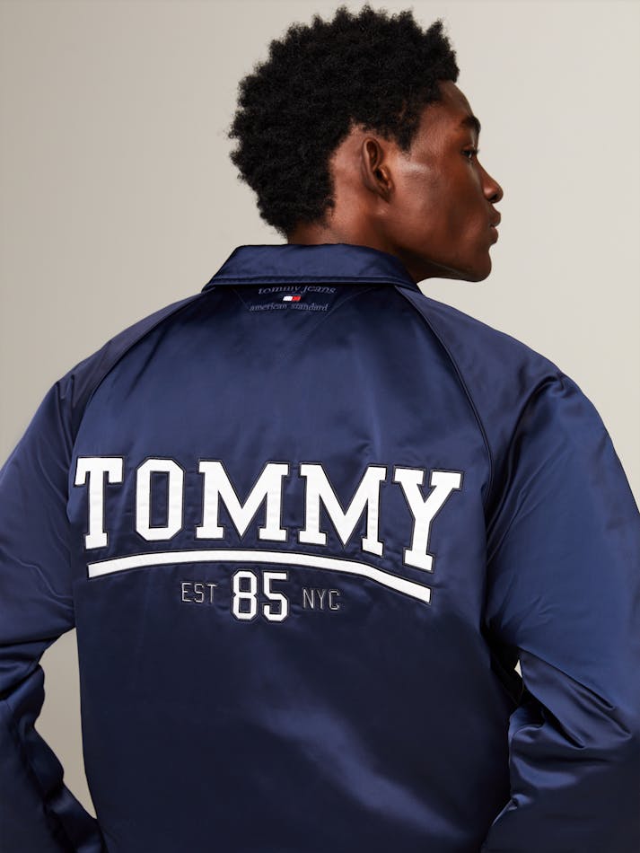 3DCAF27F-B99E-0139-331B-8024360C54DF