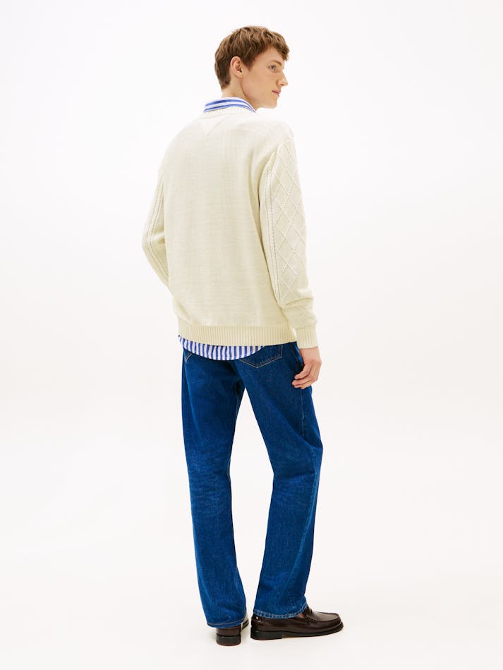 4ACE3243-F381-68B2-6BA0-EBE11A2BA5E5