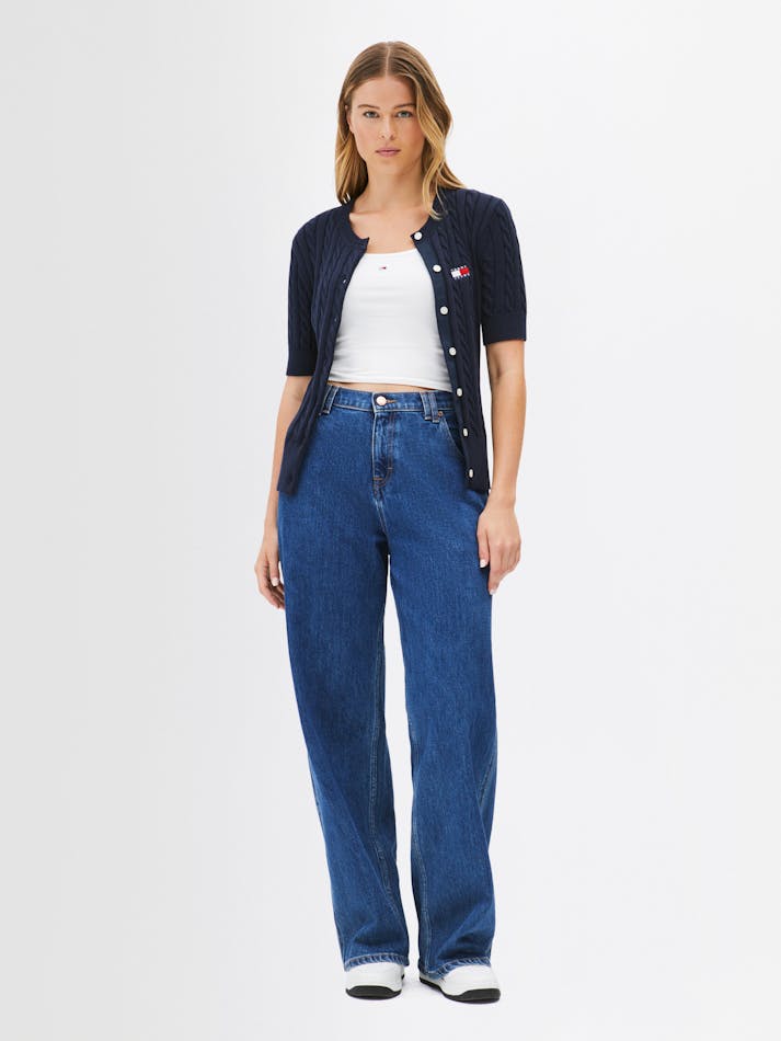 4D92EFB1-7FD4-76F2-99B9-94C6416DC8E7