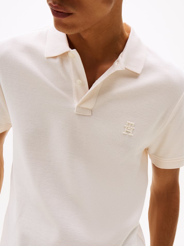 4E867C01-6095-AF50-D4A2-52186746528A