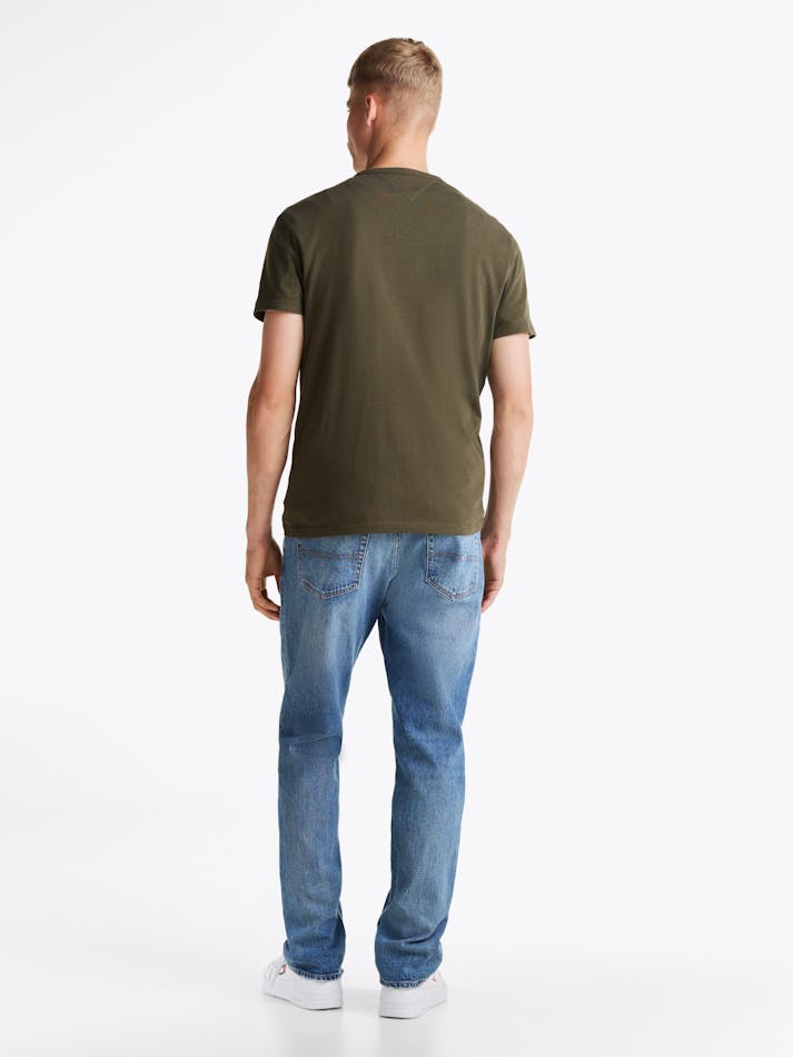 56F7F7D4-F076-B478-DA51-CF65B981A7DD