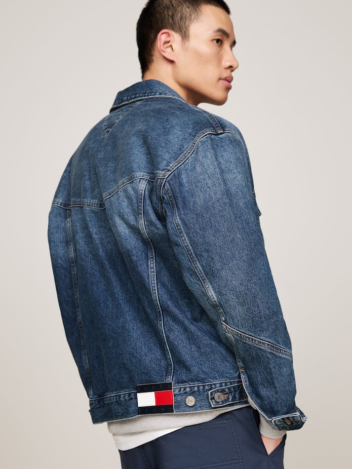 5BBE16D5-652F-DBFD-949E-ED03E7061428