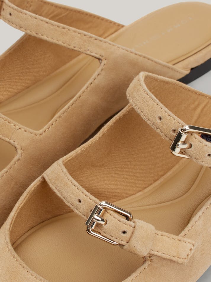 625F83B1-F1B0-F8EF-1FA9-69E3B769FF3E