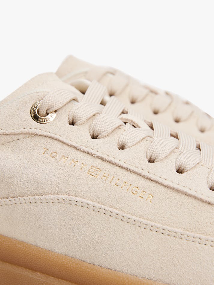 628094AC-C2BE-15B5-0D22-9867EFAA07EC