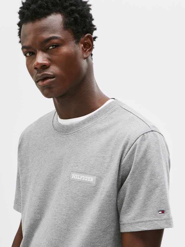 66D43FB3-C686-42F0-79CF-83503990F7CE