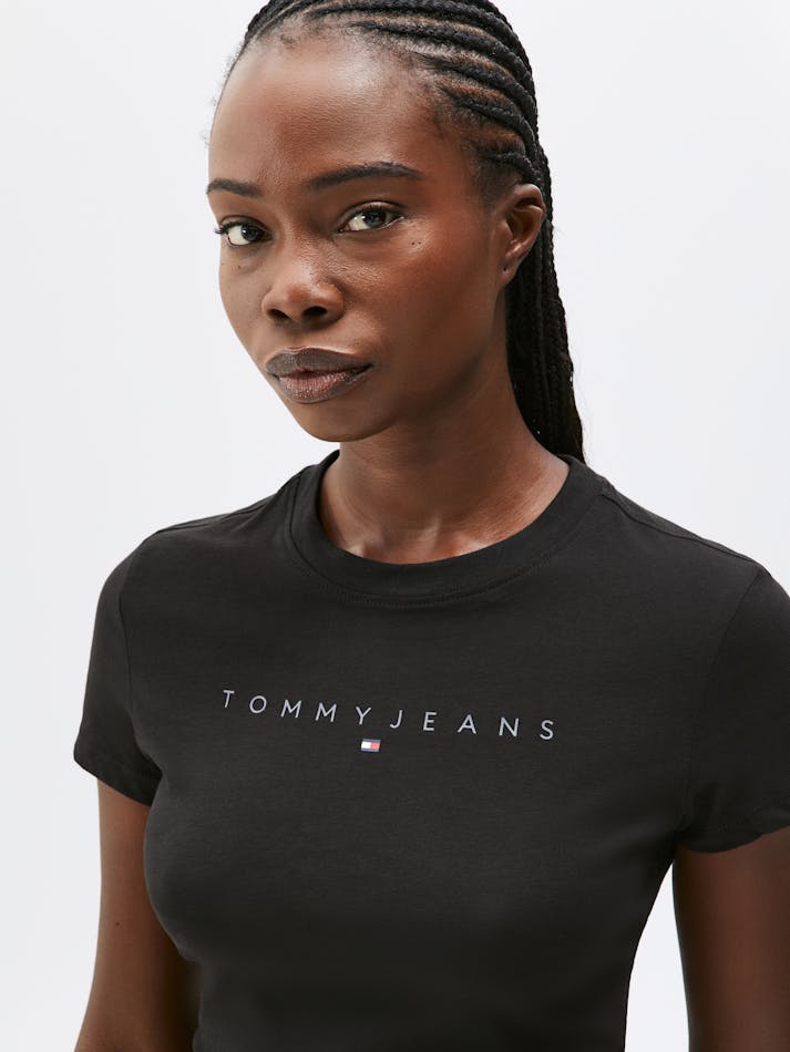 68640647-4967-A680-EA36-91E8E75CE2D9