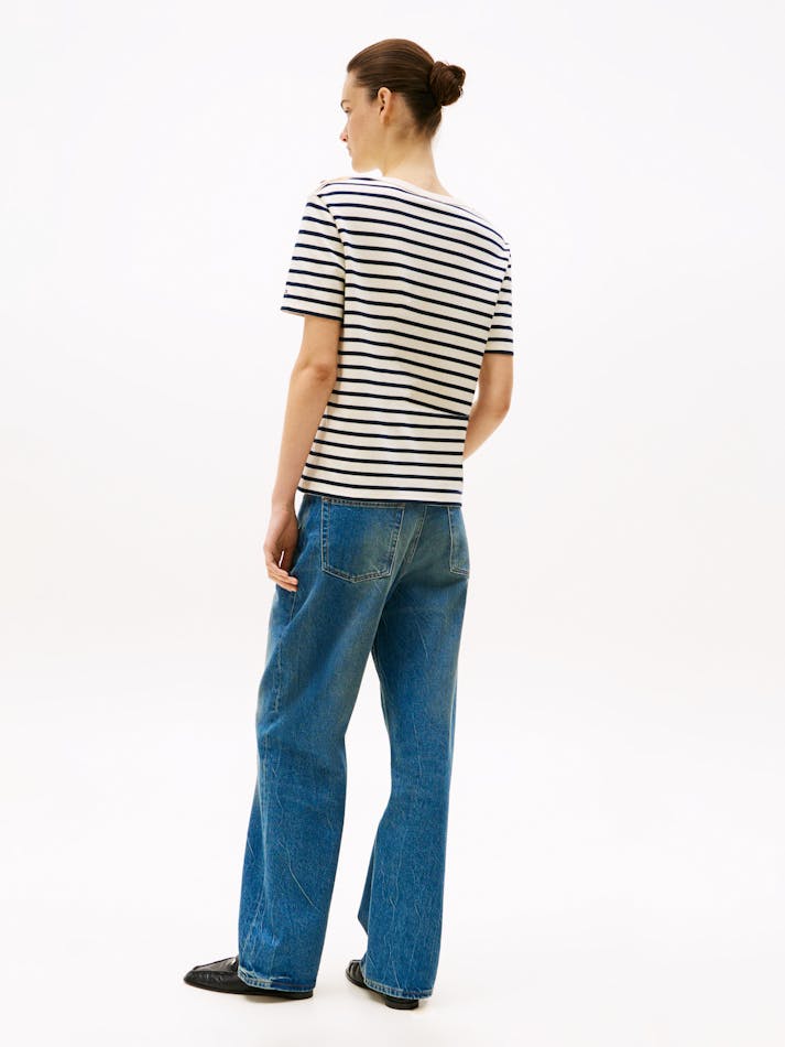 68BC5F43-DCF1-81F7-FDD4-2C926EBCA50F