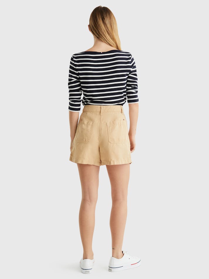 69EE796D-BA48-1EA2-AFB4-6E5219929491