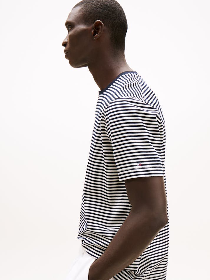 6C4E9F11-4511-FA15-B0B6-43054E325584