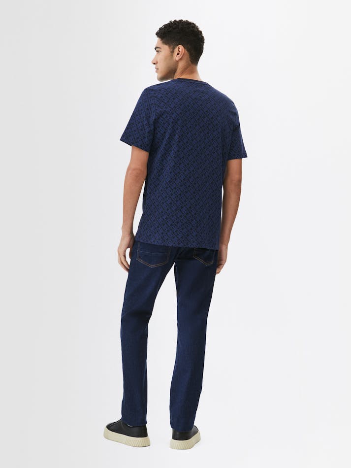 6E7FA831-6024-5894-5DB9-BDDAD6DC39BD