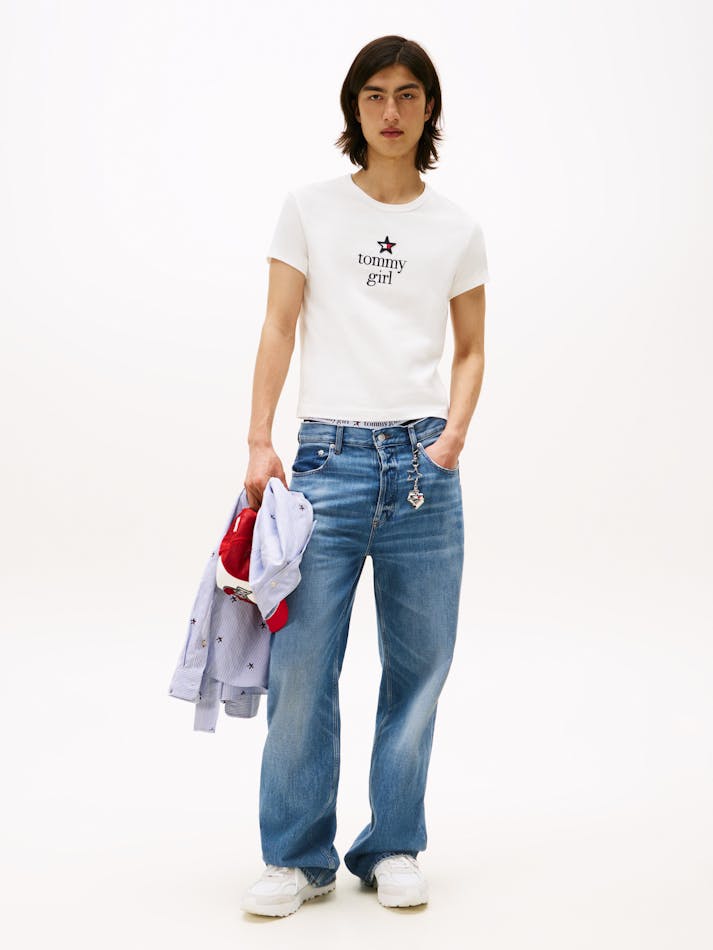 70FA5BAA-A821-1039-CD6F-BB948996079D