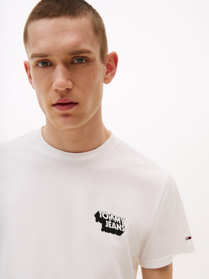 73916514-DAA1-BF98-5C96-B88E8F8BA9FA