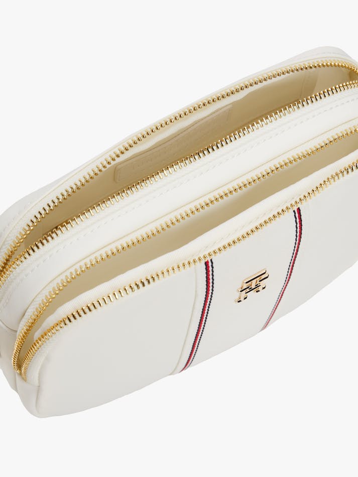 7B94A21A-2BEF-E983-9DFA-DA31C6757B2F