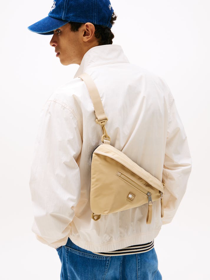 7D548B78-BE6E-0F1A-D2F6-A1C5E73C453C