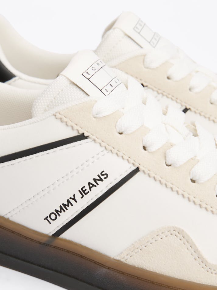 8B14BCD7-CC19-875E-0A83-DAAB77BA68AA