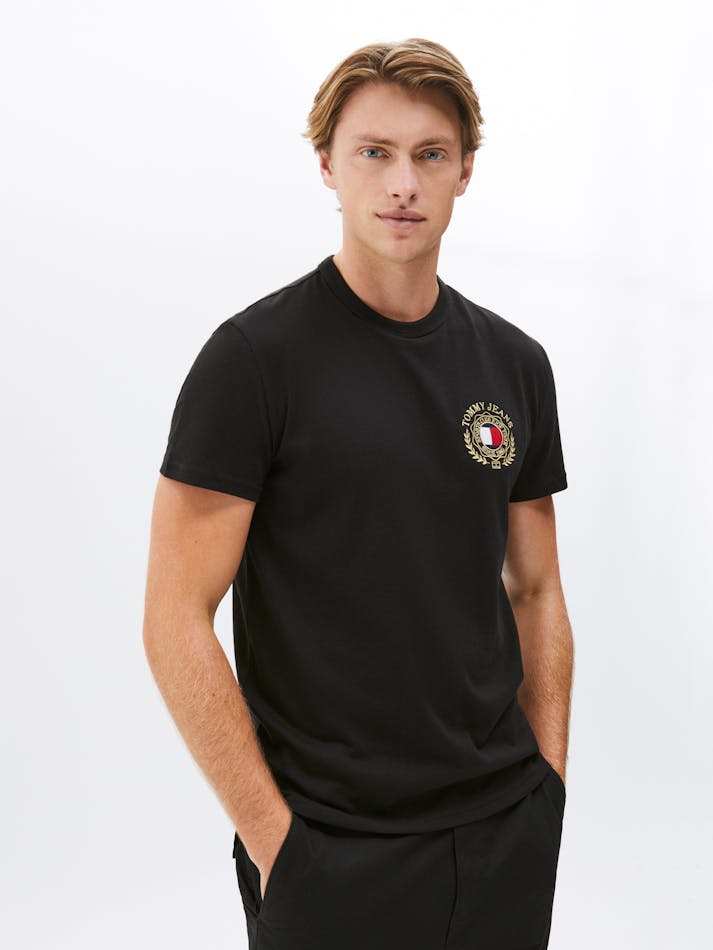 90322924-53D3-C784-BD23-853CF79BC55F