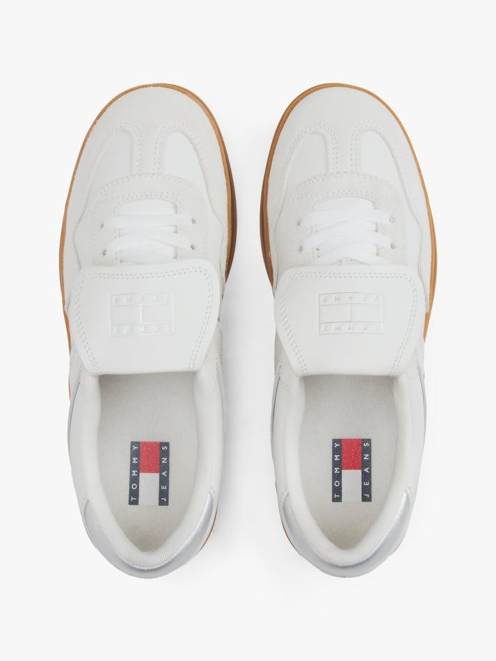 A3DFA8AD-57C0-7402-4B8B-D6A92D119C1C