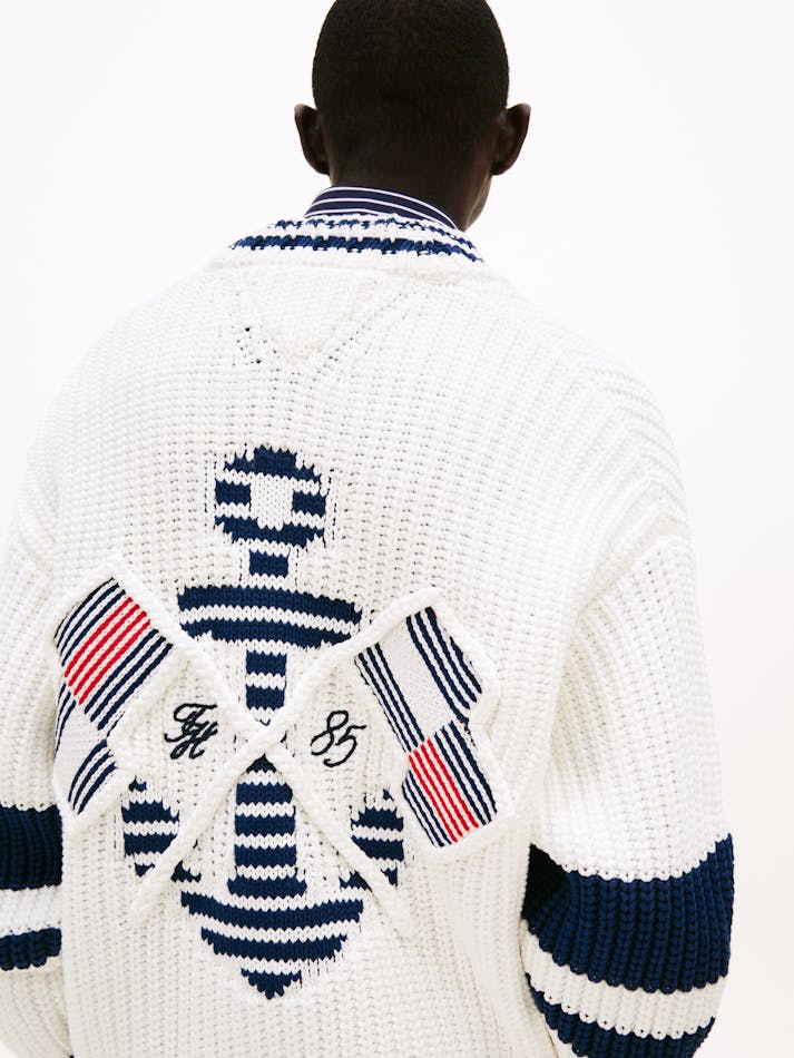 A4565F8E-1FD0-8AC5-293B-1554A410C5E4