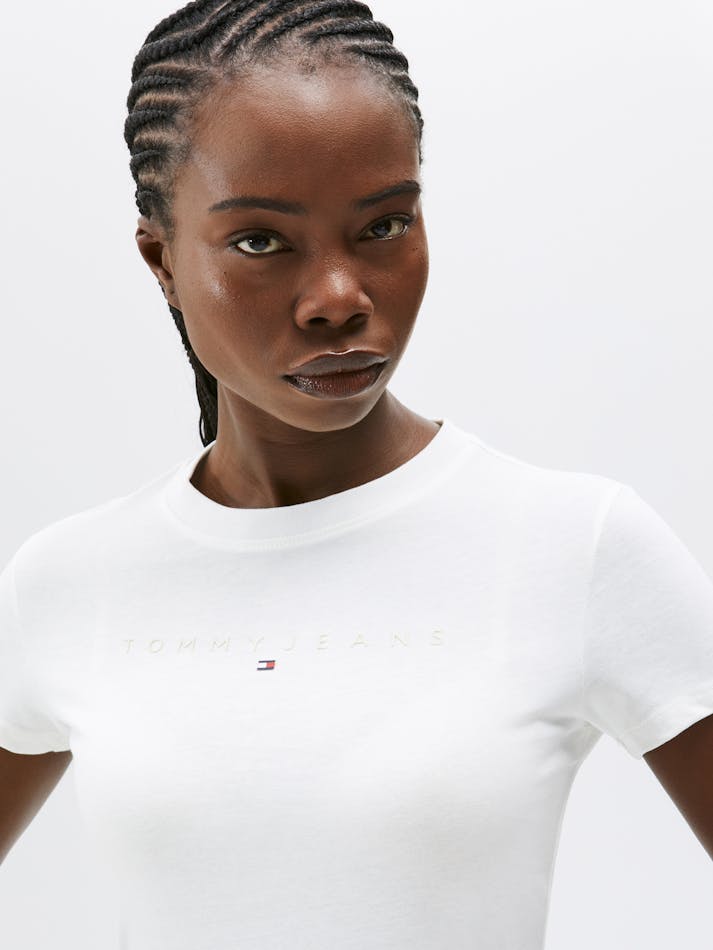 A4AEDCB9-EC97-72FF-6E68-27B0817F1CD7