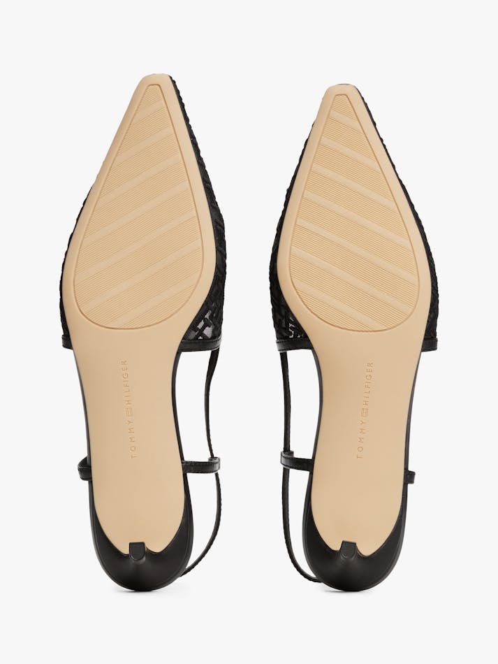 A5A677D3-2F34-34CD-4691-898E9049680E