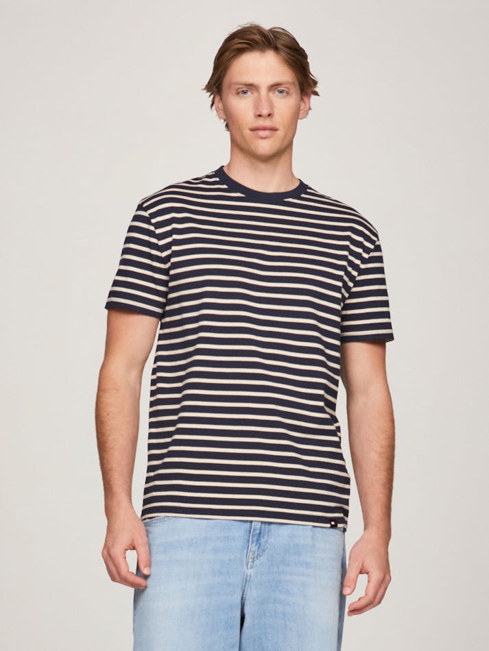 A7C31EC4-D37B-3A99-C7F7-187EFB0346E5