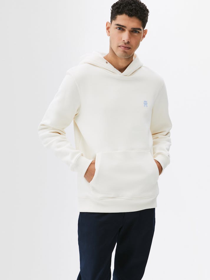 A8FF2D5D-2E6B-4250-F331-C8A9054D19CC