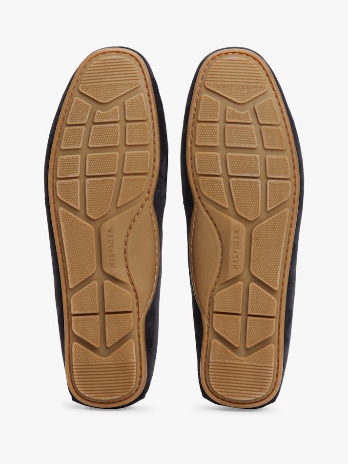 AABCDBEC-9718-E100-F3CE-56493338B4E8