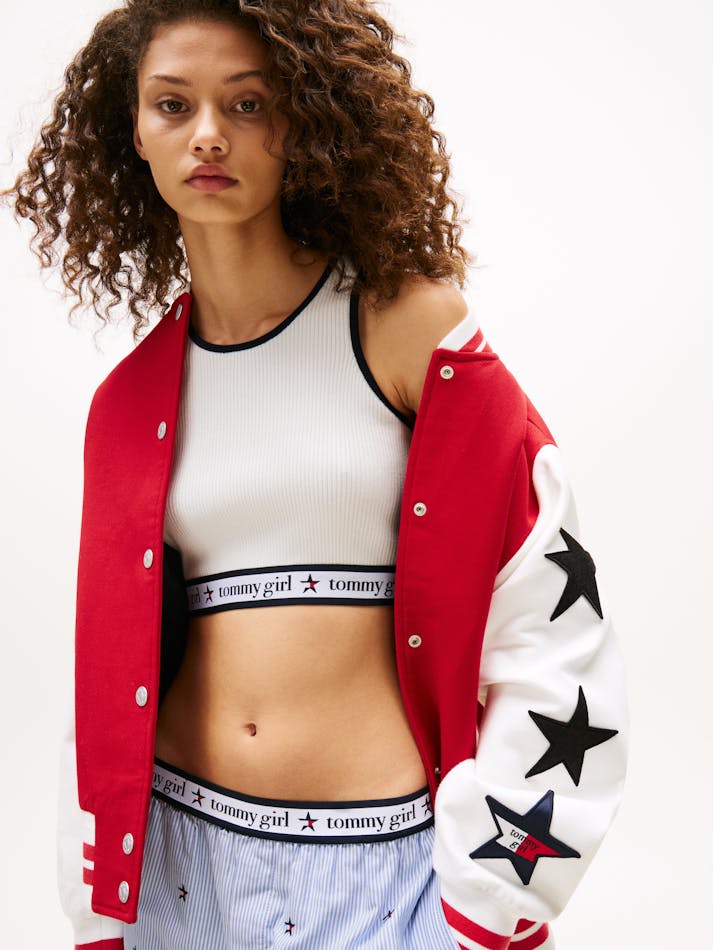 AFDF5356-77D4-8CDC-1205-27B6D8C1DF10