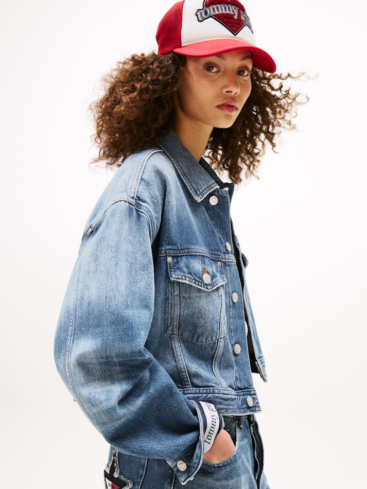 B3D3B10E-BB1E-539E-CC20-9E77D093FD7F