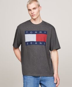 TOMMY FLAG BADGE OVERSIZED T-SHIRT