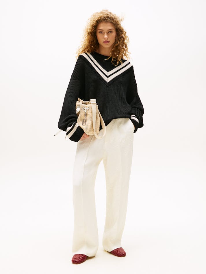 B62FA617-C008-5C5C-68B3-9B6619ABE88E