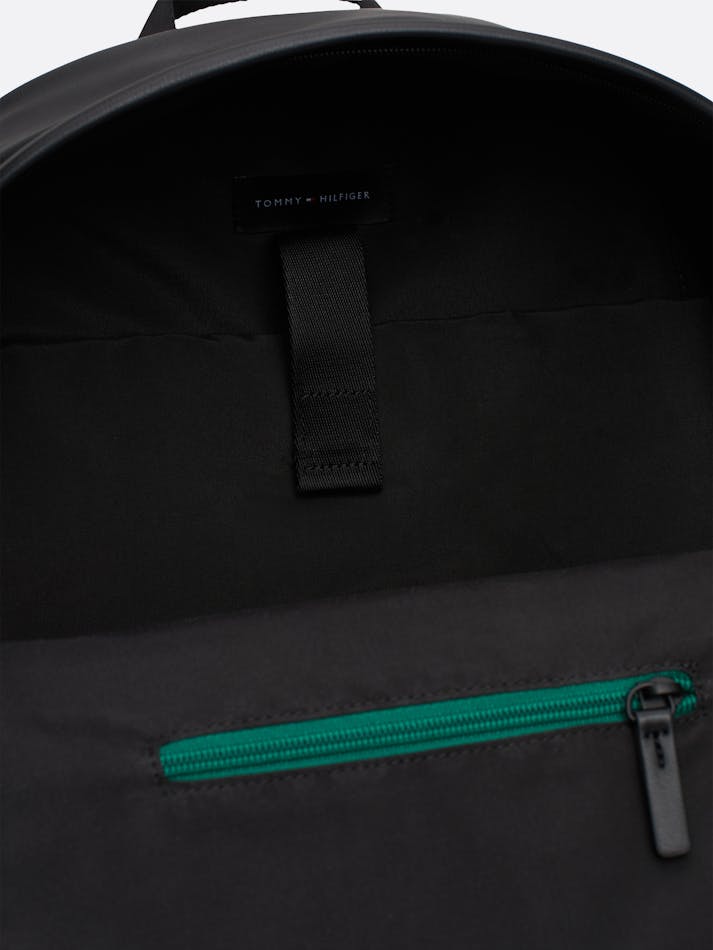 B665DEBA-CFD4-B6DF-53AB-3C4EF5DA2C19