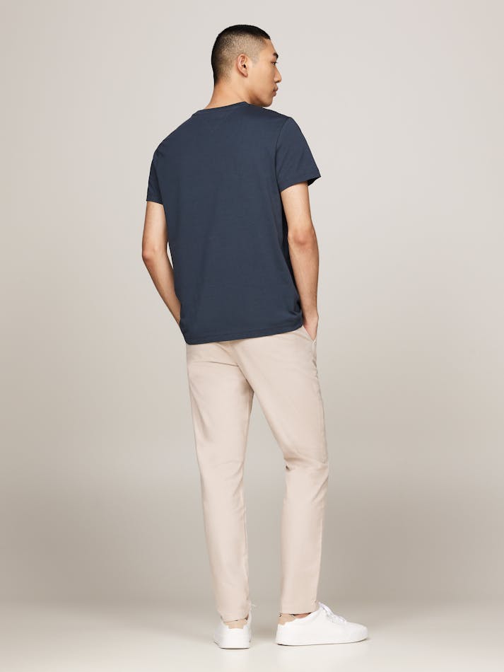 BA142316-D630-C2C5-4852-E52ACFFB558A