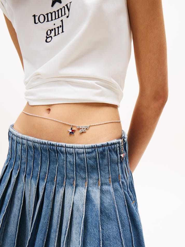 C8EE5D2A-6CE2-6683-6894-D1FB2F078A4B