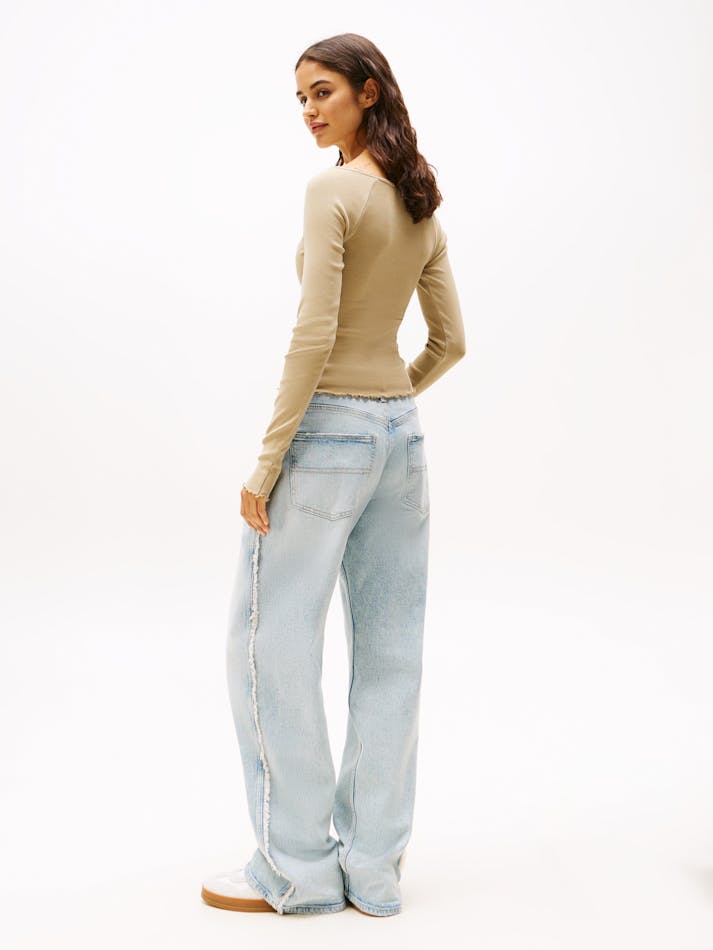 CF2FC305-F5CB-9040-AD42-5E8D50943A2F