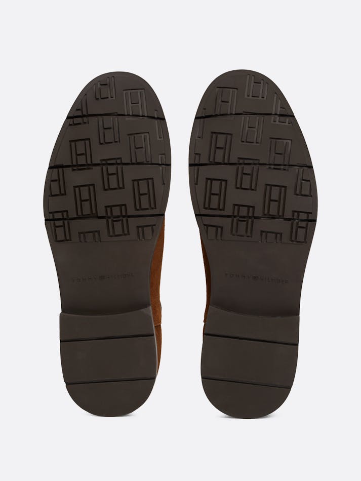 D1B04F37-4BDE-50FB-2E65-5F6940E92D7B