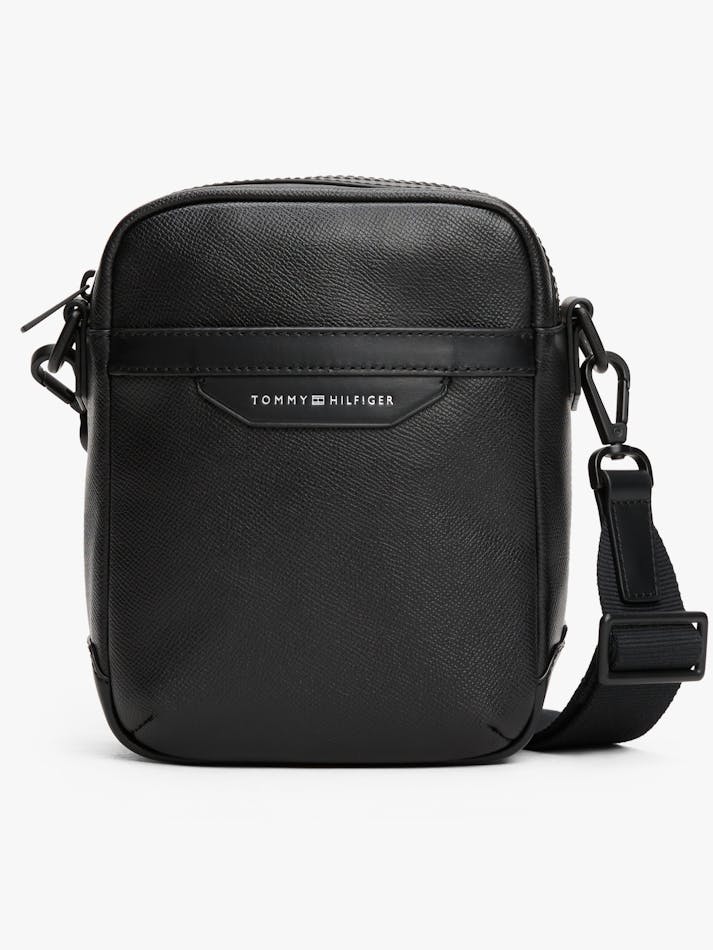 D33A1847-8266-F97E-20D7-8D578C0DE8A9