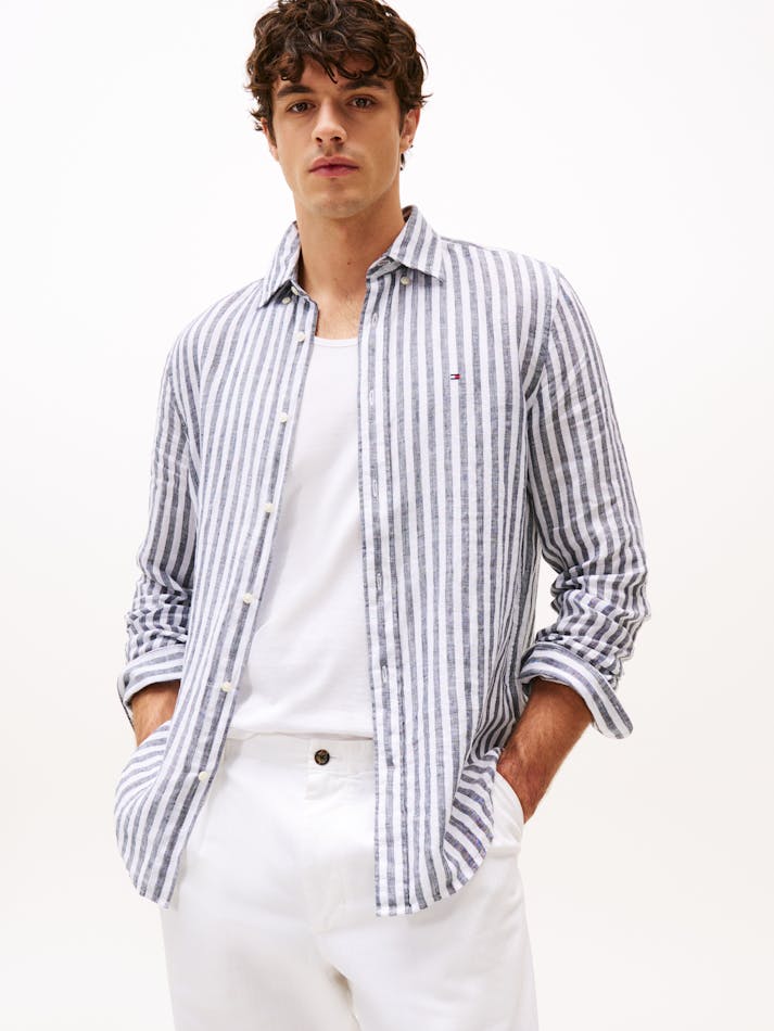 D8FE6BB7-B788-84D3-6B10-DF71457F4F68